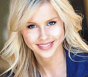 01claireHolt