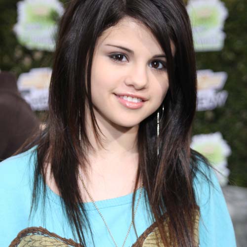 55252281-1252749221-Selena-Gomez-1