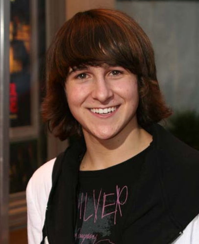 Mitchel_Musso_335003.jpg